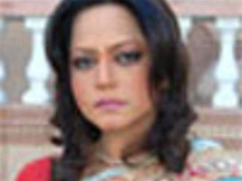 seema kapoor  bidaai