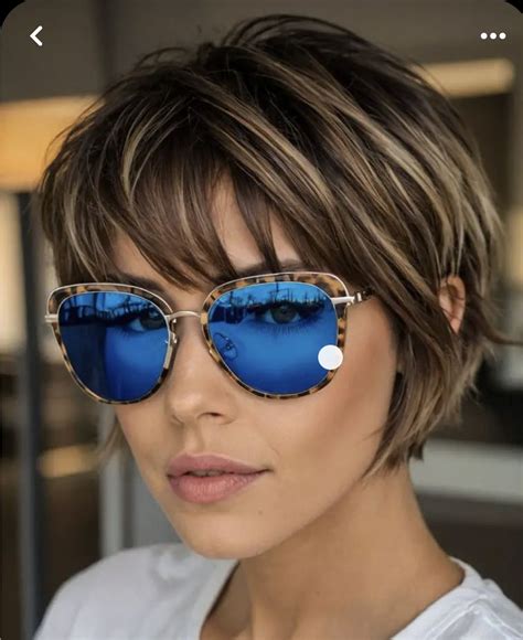 28 trendy feathered haircuts stunning styles for your next look – Artofit