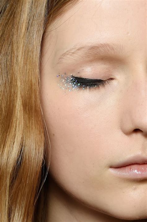 The Grown-Up Guide to Glitter Makeup