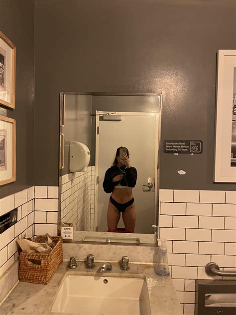 Booty building tips? 🥺 : r/gymgirls