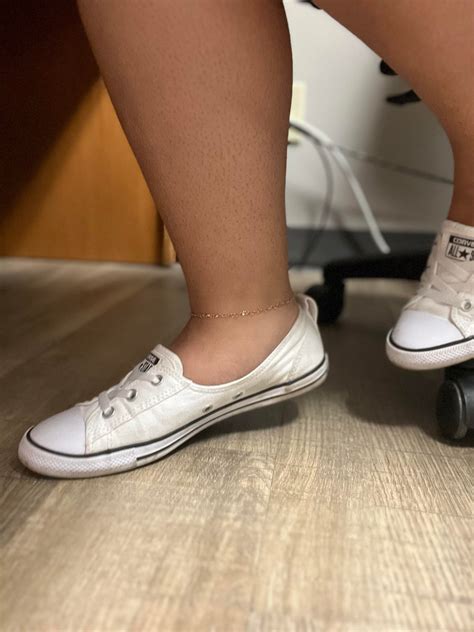 My thick calves and chubby feet : r/BBWFeet