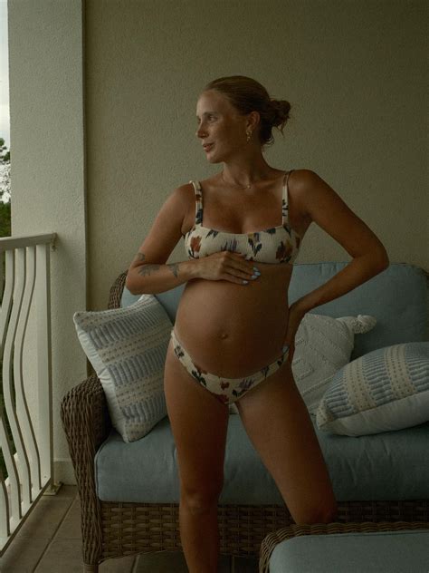 gracie parker bell (@gracieparkerbell) • Instagram photos and videos