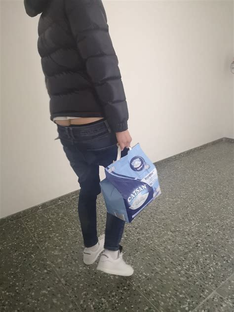 ButtcrackBoy on Tumblr - #sagging