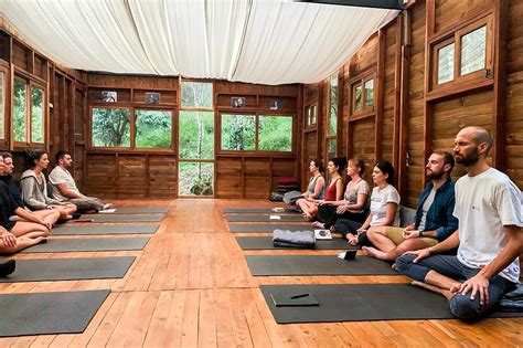 10 Dreamy Meditation Retreats To Restore Yourself (September)
