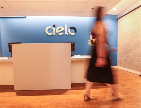genial recomenda compra de acoes da cielo como oportunidade na baixa