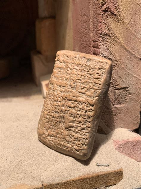sumerian babylon cuneiform tablet ancient writing mesopotamia