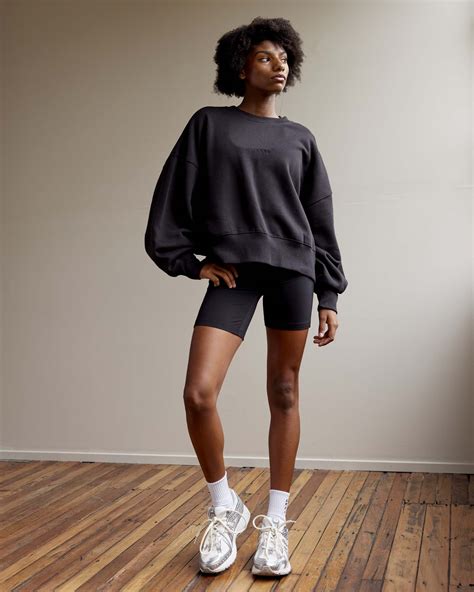MVP Oversized Sweater - Black | LSKD