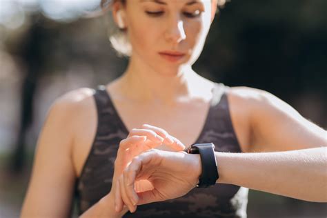 Can Apple Watch Measure Blood Pressure? | WizeBand