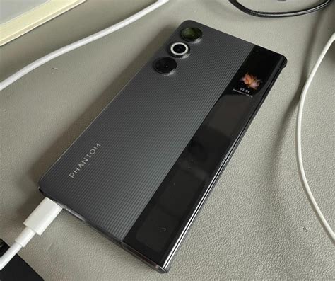 TECNO uzanan ekranlı Phantom Ultimate modelini təqdim edib! | Tedroid