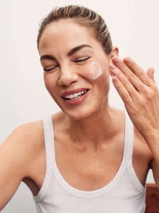 ‘White Lotus' Star Michelle Monaghan Is U Beauty's First Celebrity Face ...