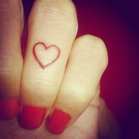 Heart Tattoo on Finger Designs, Ideas and Meaning - Tattoos For You