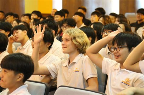 financ renaissance international school saigon official facebook