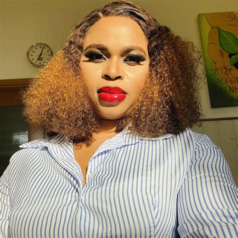 Ladies, we all wish this is true right? Anyway, you can just imagine it