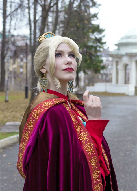 Duchess Satine Kryze cape - Star Wars cosplay - Inspire Uplift