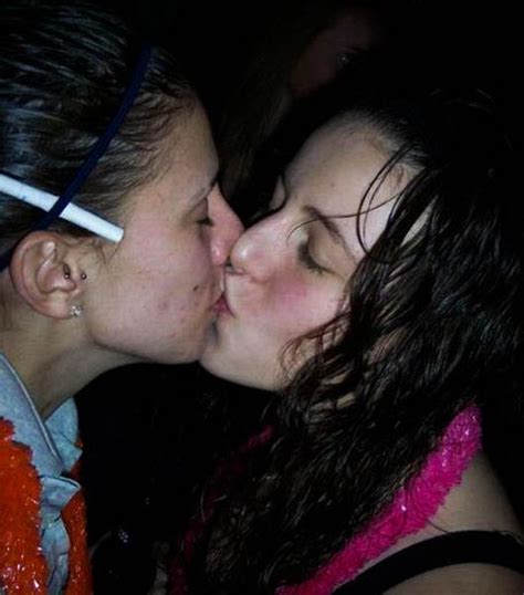 Girls Kissing at New Year Parties (91 pics)