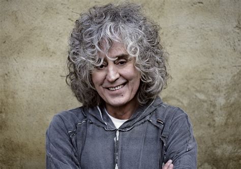 Angelo Branduardi L'infinitamente Piccolo 5