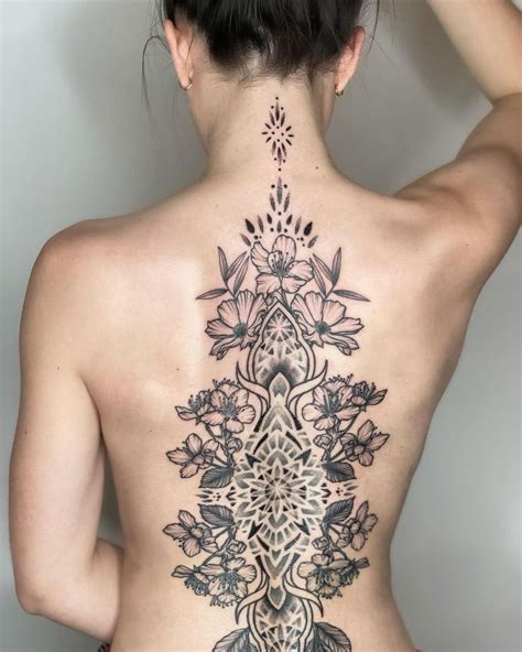 Women's Ornamental Back Tattoo | Best Tattoo Ideas For Men & Women