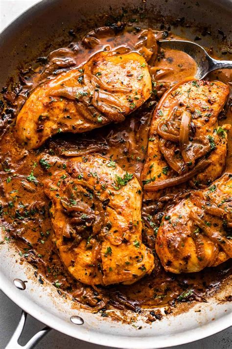 Smothered Chicken Recipe | Diethood