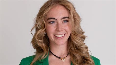 What Grace Charis's Boob Job Can Teach You About Cosmetic Surgery. - rr8q39p
