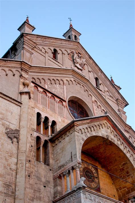 Verona Cathedral, Verona - Guide, Timetables, Tickets, Prices and Photos