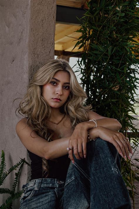 Blonde+Cougars Photos, Download The BEST Free Blonde+Cougars Stock