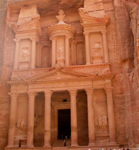 Visiting Petra in Jordan - Gone with the Gastons