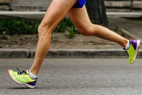 whats   foot strike  running step