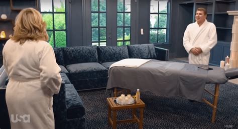 Todd Chrisley Plans To 'Make It Happen' With Naughty Masseuse Julie!