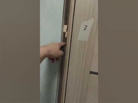 Как закрепить дверную коробку - YouTube
