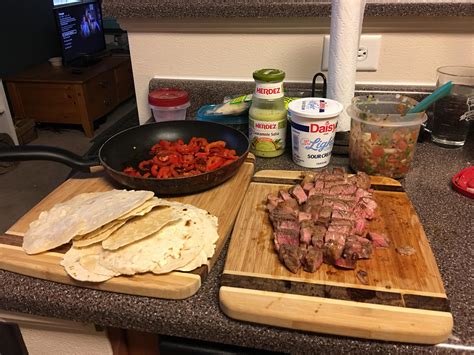 Steak tacos with hand rolled tortillas : r/castiron