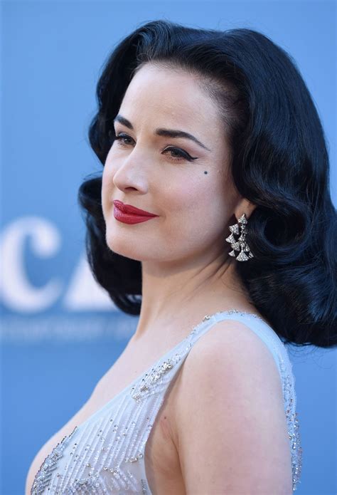Dita Von Teese Burlesca Dita Von Teese The Early Shootings" Online