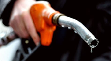 Prezzi benzina, in Italia le tasse sul carburante continuano a crescere