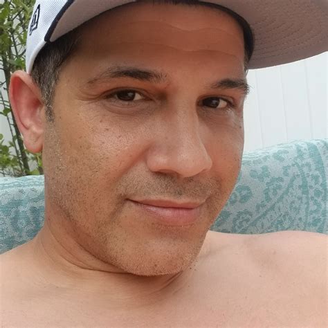 TW Pornstars - LivingWithTheGuzmans. Twitter. Sun power. 6:39 PM - 25