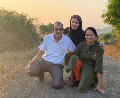 palak sindhwani wiki age boyfriend husband family biography