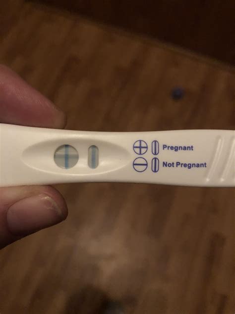 Is this considered a dye stealer since the vertical line is darker than