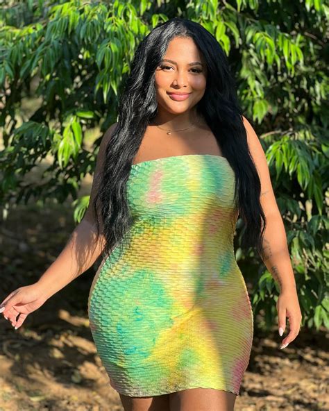 Raychelle Marie (@raychellemcm) • Instagram photos and videos