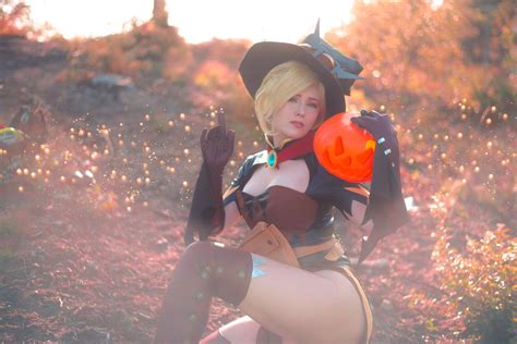 Overwatch – Mercy (Witch) Cosplay – Mog-Ra.Net