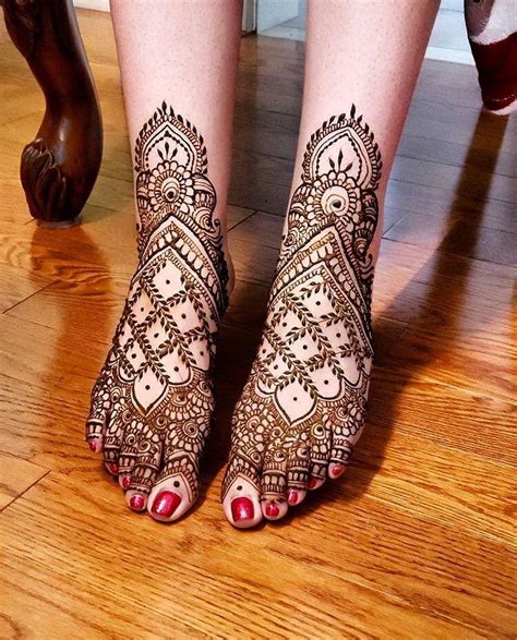 bridal mehndi designs  feet