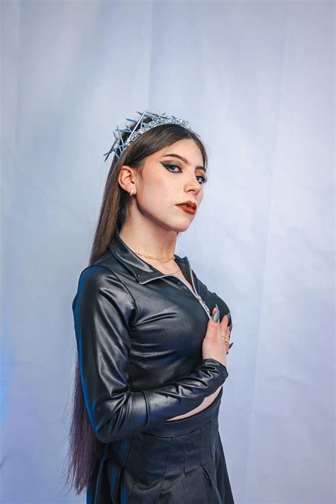 Older Latina Woman Photos, Download The Best Free Older Latina Woman