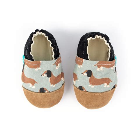 Kapcie TITOT jamniki Hot-doggy TITOT - najlepsze kapcie do przedszkola