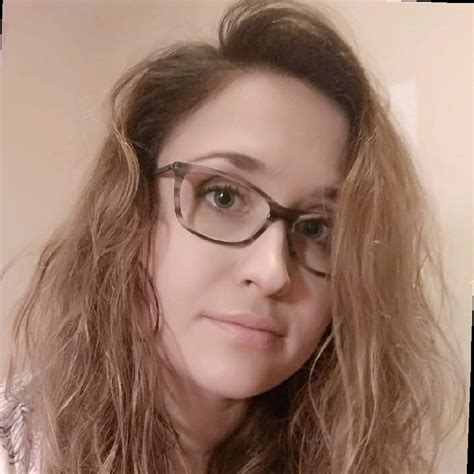 Aleksandra Kulińska – IDT Compliance Associate Manager – BAT | LinkedIn