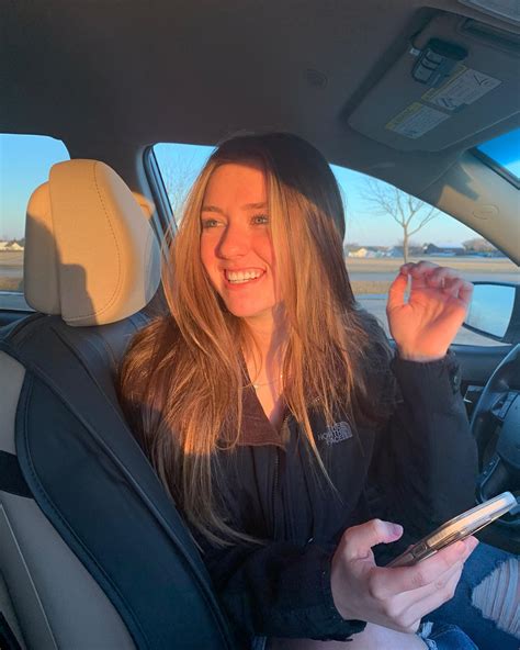 Caitlynn🪸🐚🫧🧜🏼‍♀️ | sunsets and steering wheels #sunsetlovers #