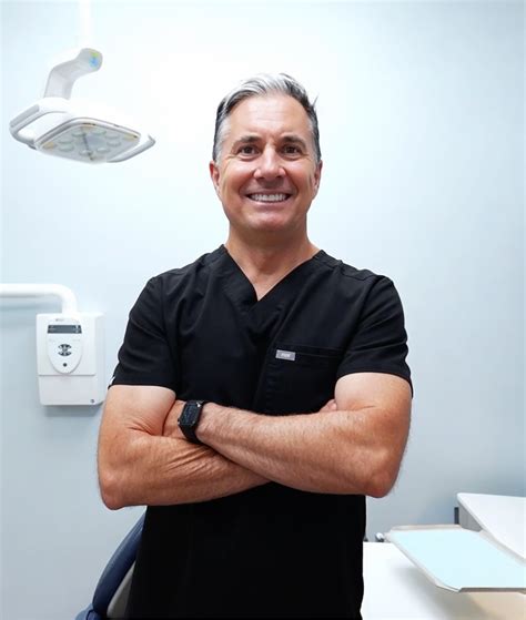 Cosmetic Dentistry Marin County, CA - Cosmetic Dentist - Christopher