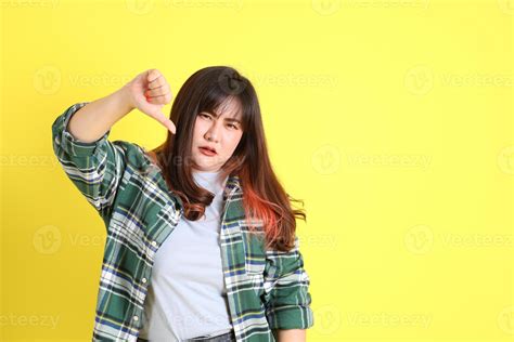 Chubby Asian Woman 7541692 Stock Photo at Vecteezy