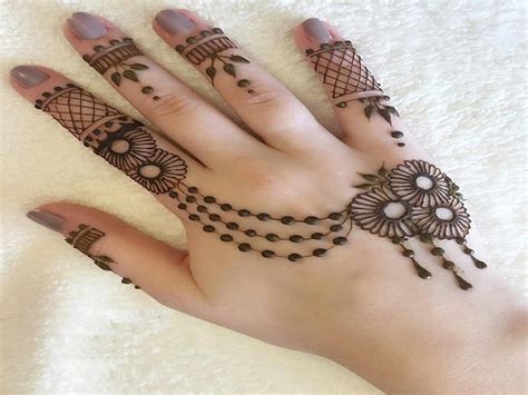 hand mehndi designs  diwali isa thaval apana hatha  racae ya
