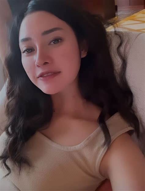 siapa devina kirana sosok pesinetron   diduga selingkuhan