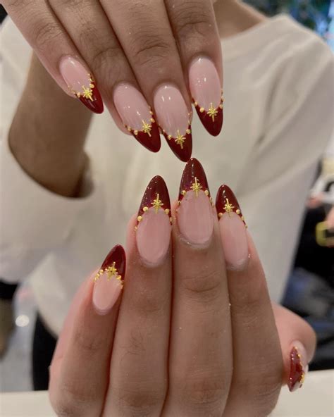 35+ Maroon And Gold Nails To Impress at Any Occasion - Nail Designs Daily