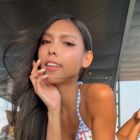 Top 60 Skinny OnlyFans Influencers in 2025