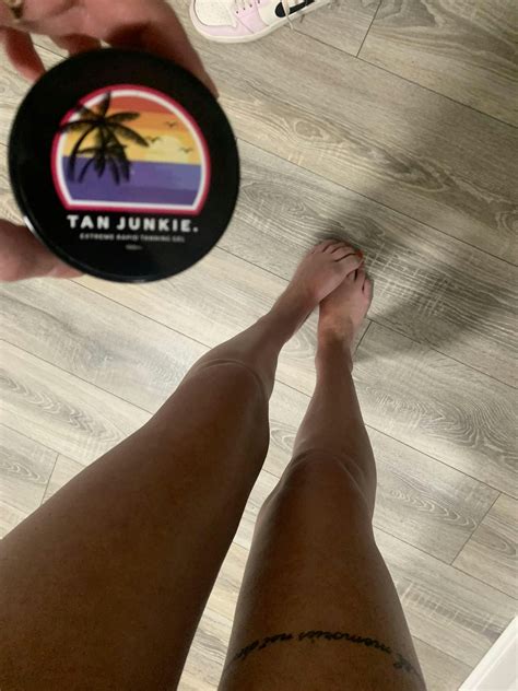 Extreme Rapid Tanning Gel - For Faster Tanning Results | Tan Junkie