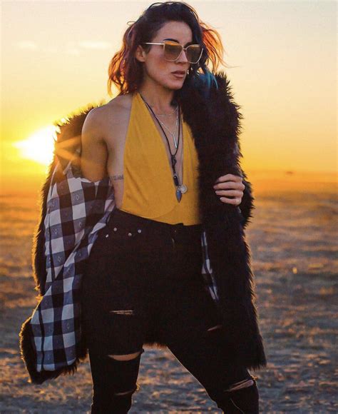 Cara Maria | Scrolller